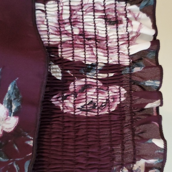 Charlotte Russe Floral Crop Top - Size Medium - Picture 4 of 6